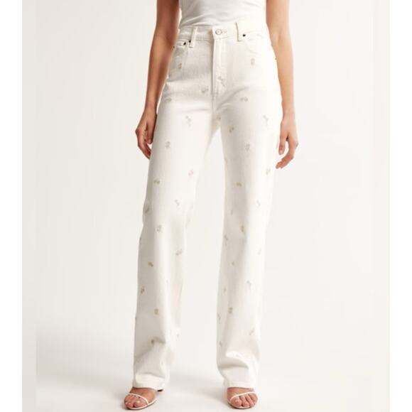 Abercrombie & Fitch 90s Relaxed Hi Rise Jeans Floral Embroidery, Size 26 2R, NWT - Picture 1 of 14